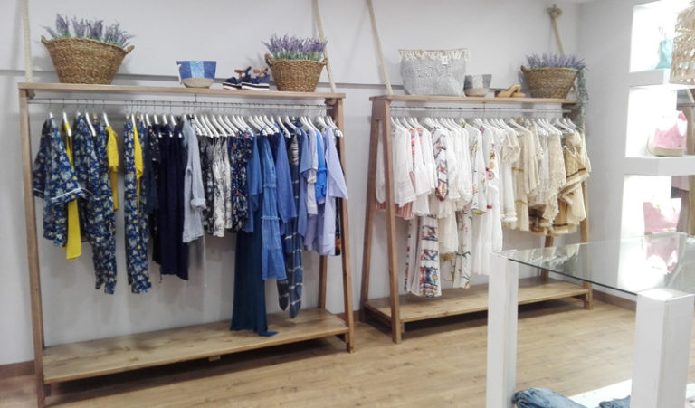 aimé inaugura una tienda en el centro de Andújar (Jaén)
