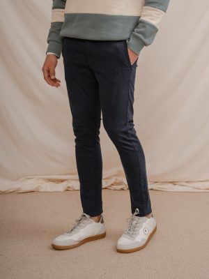 PANTALÓN CHINO SKINNY MARINO