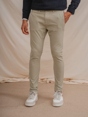 PANTALÓN CHINO SKINNY VERDE
