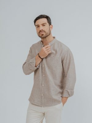 CAMISA LINO MARRÓN CUELLO MAO