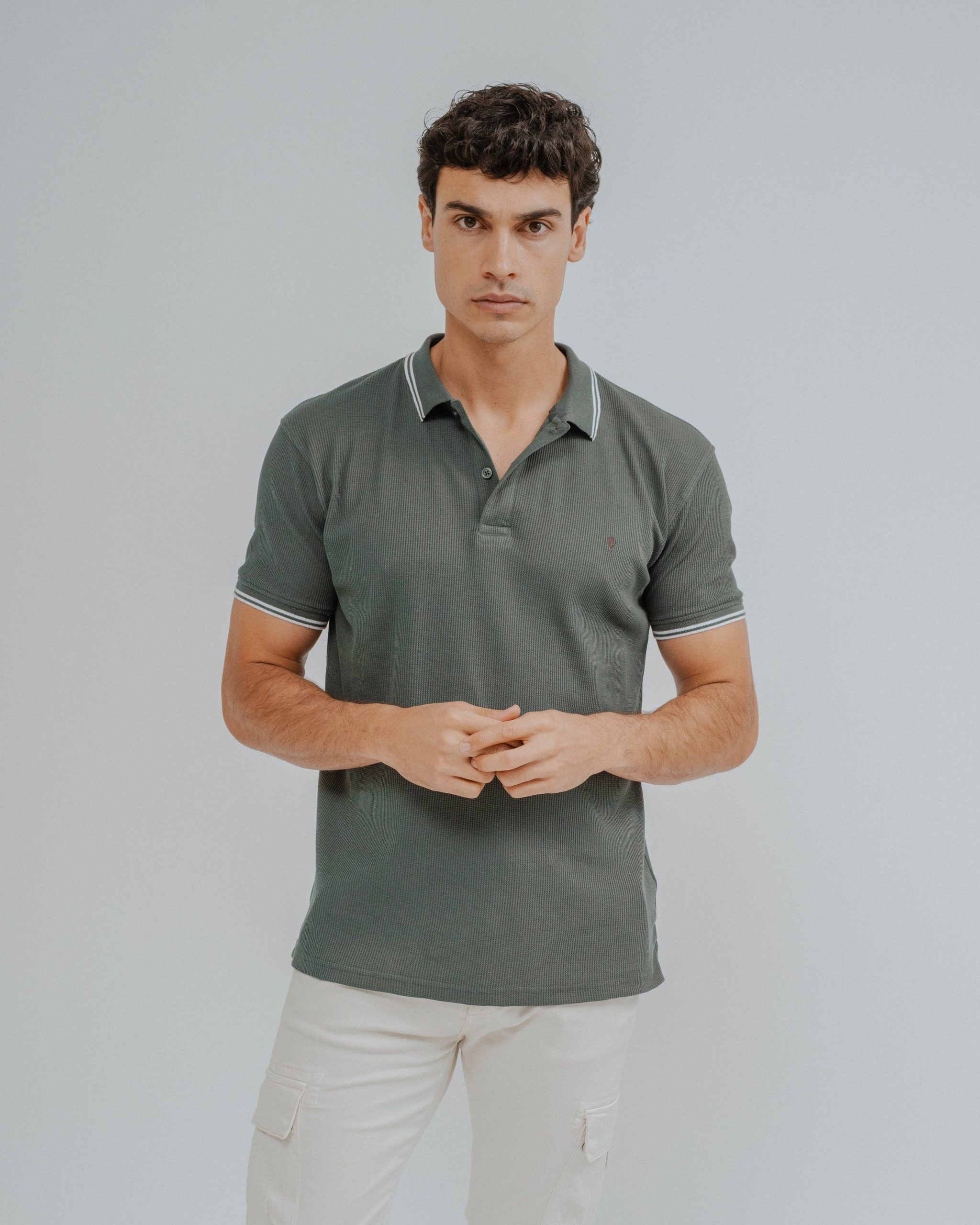 POLO ESTRUCTURA VERDE