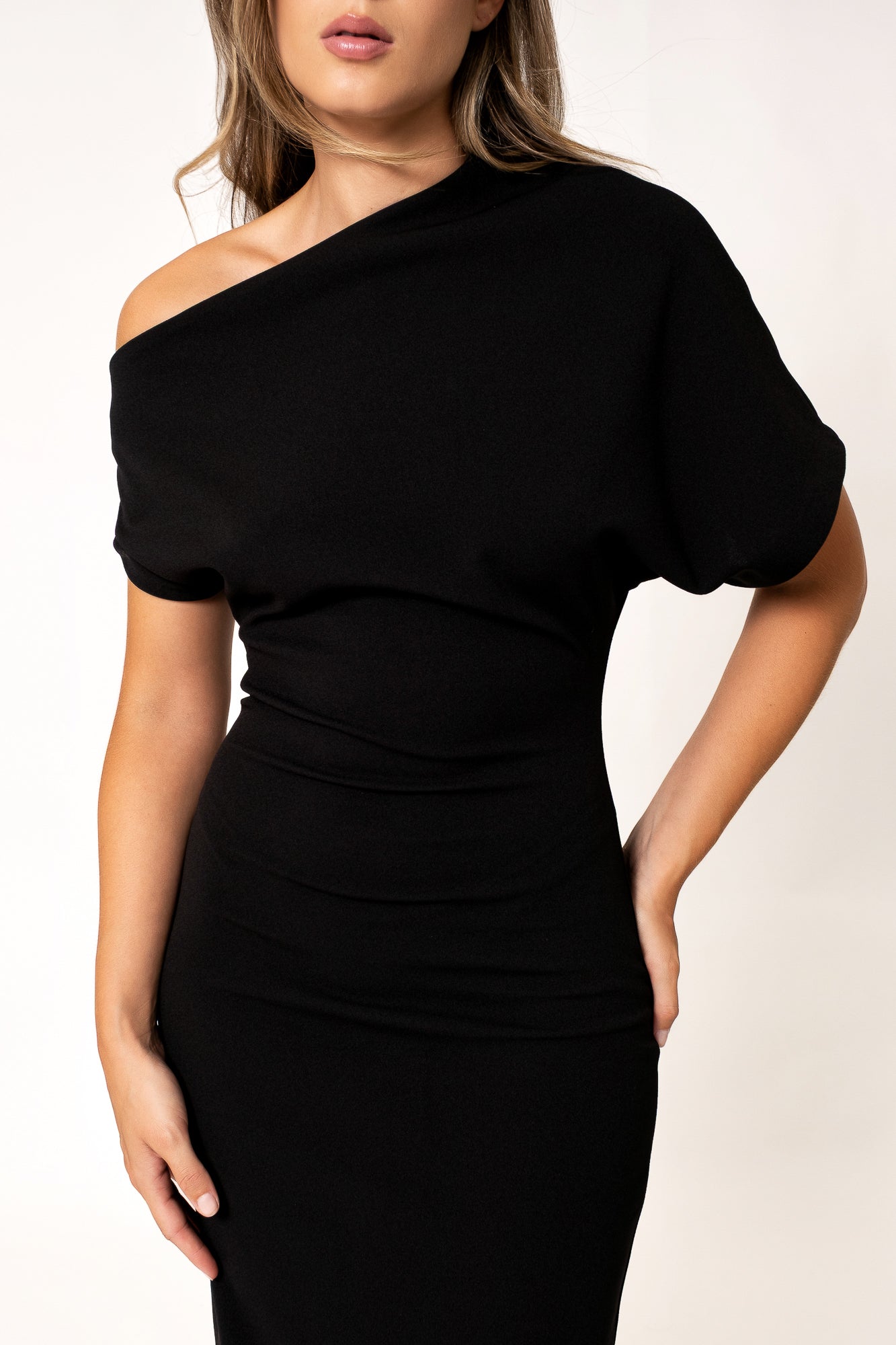 VESTIDO MIDI ASIMÉTRICO - Imagen 4