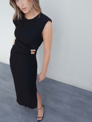 VESTIDO MIDI APLIQUE DORADO