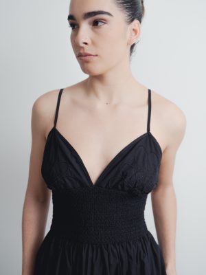 VESTIDO MIDI BORDADO